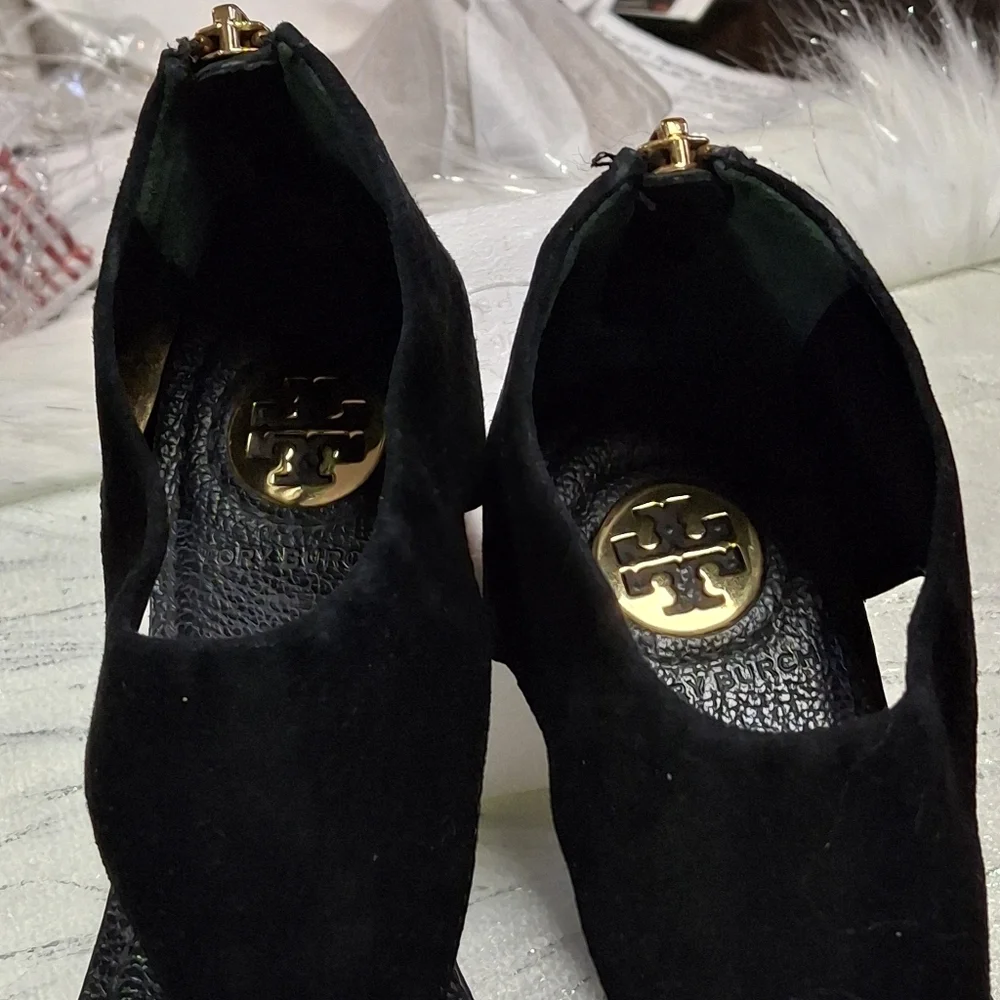 Tory Burch size color